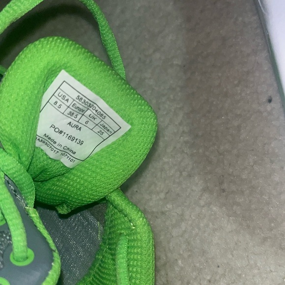 Brand new women’s bowling shoes - Picture 3 of 3